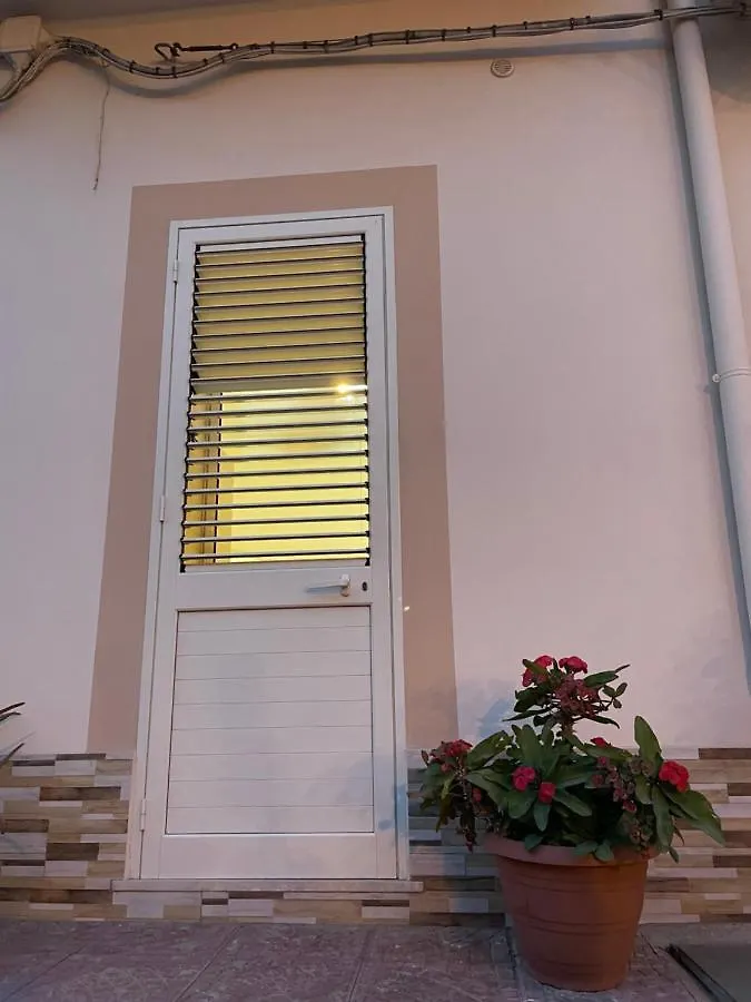 La Casa Di Giovanna Lampedusa